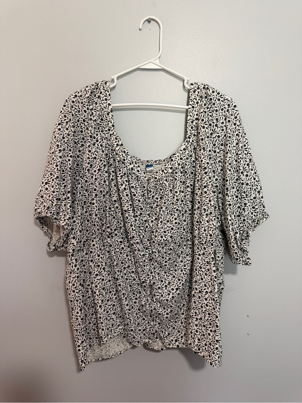 Old Navy Top Size 4X